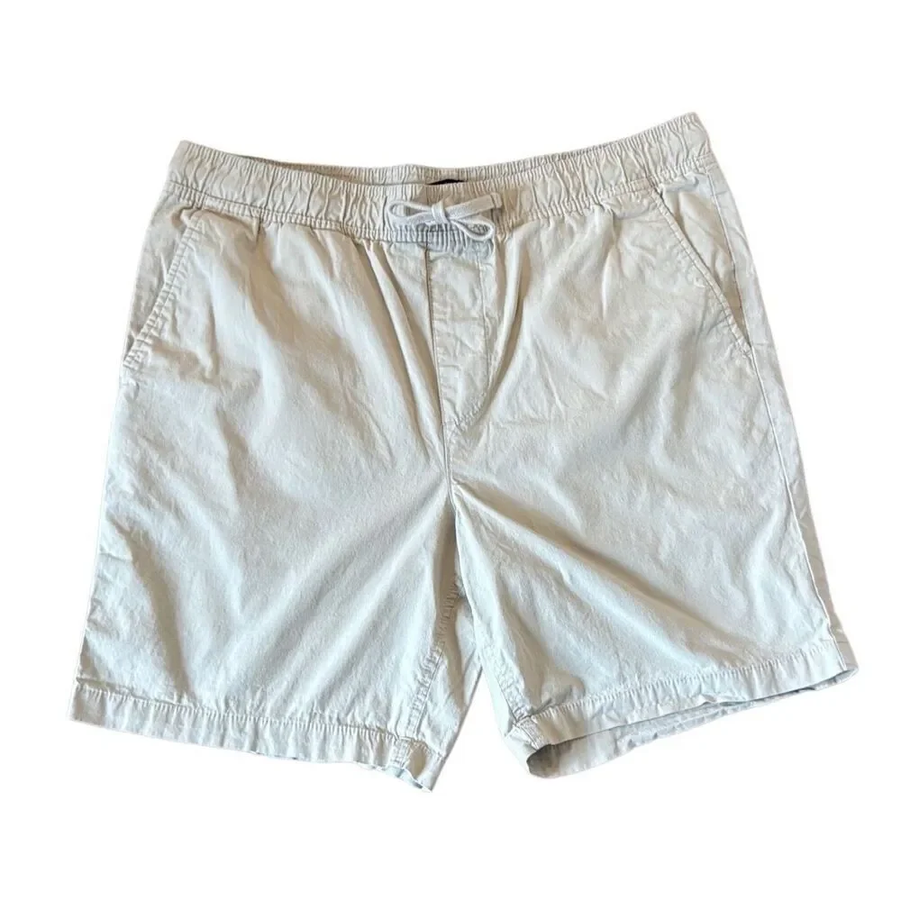 Banana Republic khaki 7” inseam drawstring shorts L